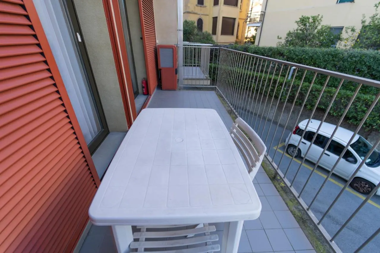 Daire 113 - Casa Le Terrazze In Centro 100 Metri Mare Spiaggia, Box Auto Gratis Sestri Levante